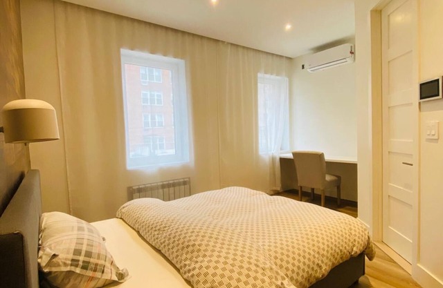 Beautiful comfortable room with its own bathroom in Brooklyn, NY