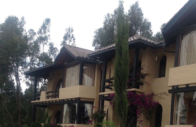 Beautiful condo overlooking city of Cotacachi