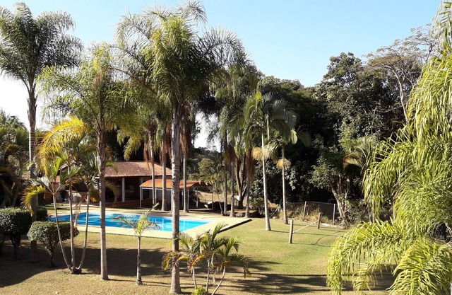 Beautiful farm with 3 suites and 1 WC, 2 WC in the leisure area.