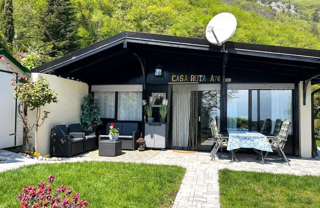 Beautiful Green Warm Place to relax and enjoy the Garda Lake