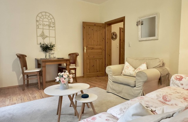 Beautiful Gulfhof: 45sqm apartment Buurnstuuv 3 persons, garden & terrace