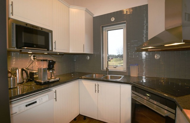 Beautiful holiday house in Årjäng | SE18020