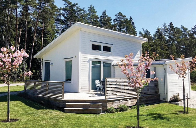 Beautiful home in Gotlands Tofta
