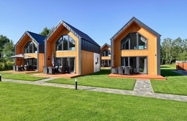 Beautiful home in Bialogora with WiFi