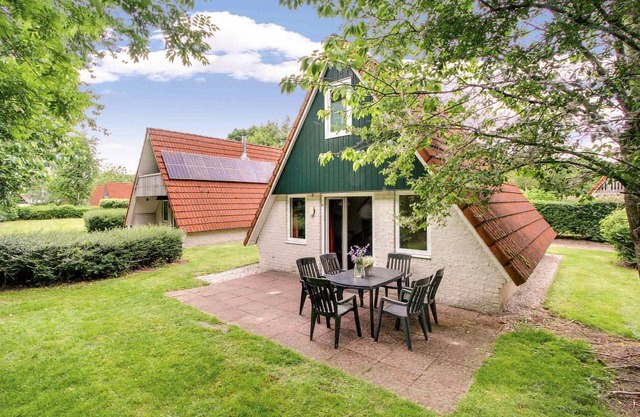 Beautiful home in Gramsbergen with WiFi