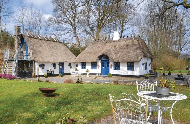 Beautiful home in Give with WiFi