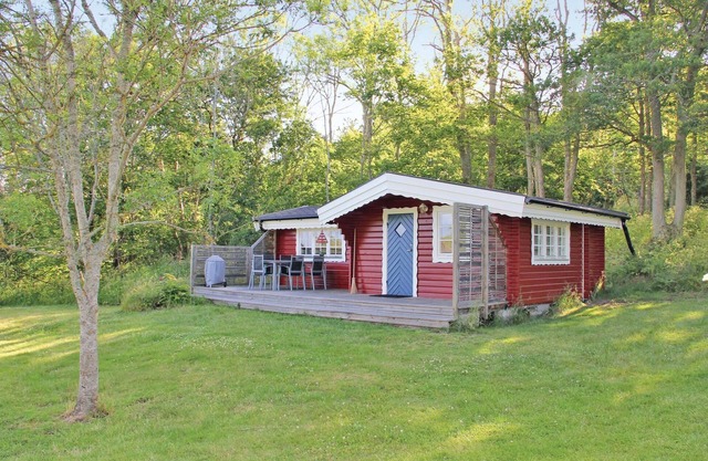 Beautiful home in Jämjö with kitchen
