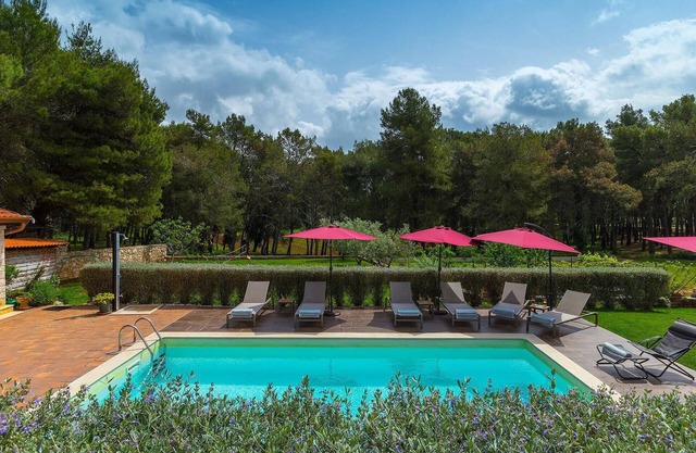 Beautiful home in Porec