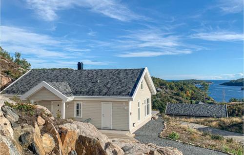 Beautiful Home In Risør With Kitchen