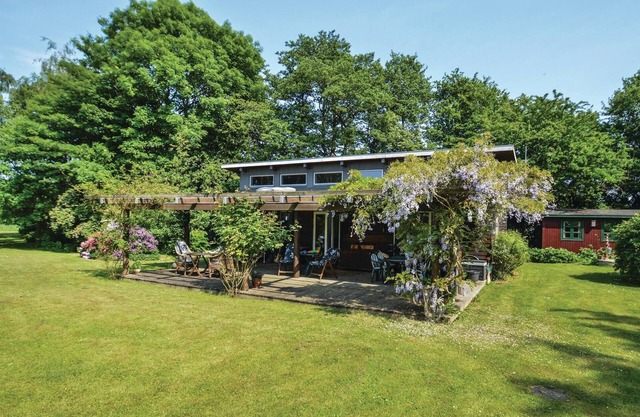 Beautiful home in Stege with kitchen