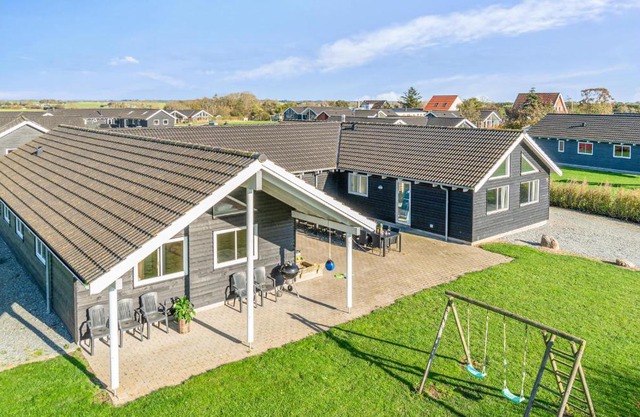 Beautiful Home In Sydals With Kitchen