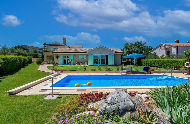 Beautiful home in Tar