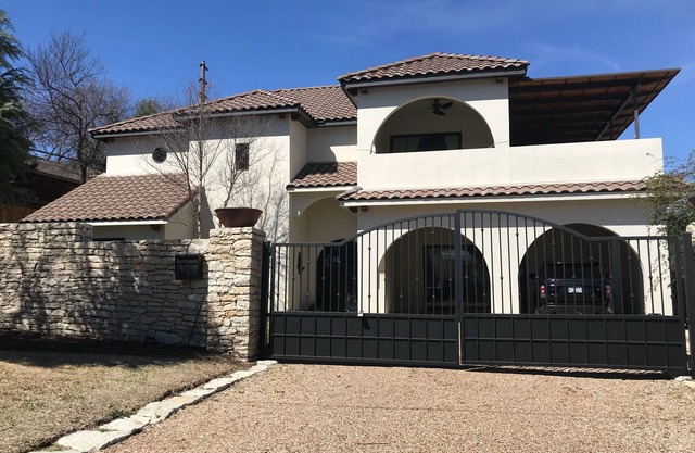 Beautiful Home In The Heart Of Fort Worth & TCU Campus, True 5 * Experience!