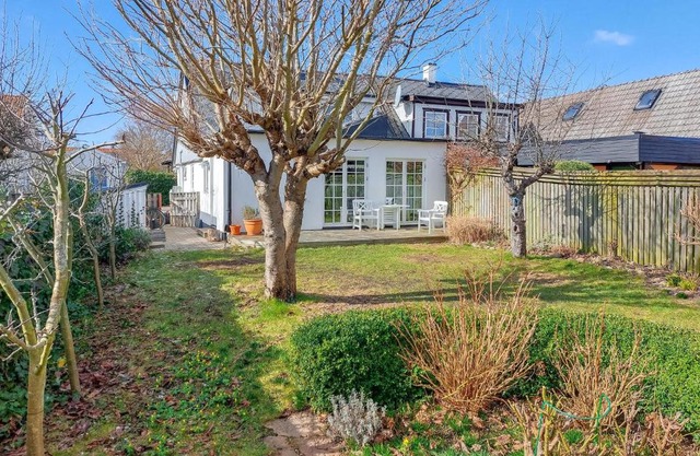 Beautiful Home In Vintrie With Wifi