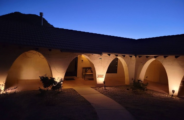 Beautiful home mountains & hiking trail. Enjoy the sunset, and city lights.