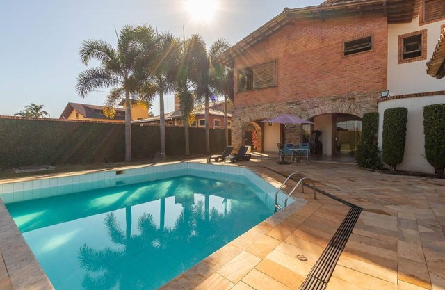 Beautiful House in Pampulha with complete leisure area. Family or Business.