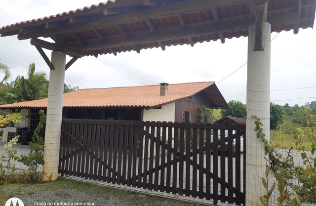 Beautiful house in place. It is 6 kilometers to Piçarras Beach.