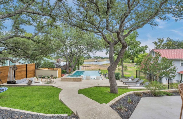 Beautiful lake house located on Lake Buchanan. Amazing Pool, Incredible Views