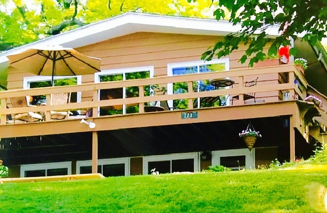 Beautiful Lake House Located on the Southern Shore.