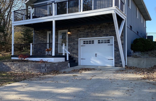 Beautiful Lake View IYopawa Island Home. Backs up to Golf Course