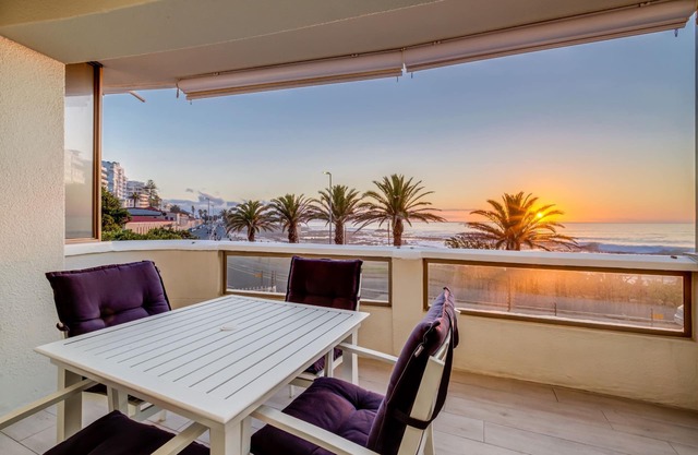 Beautiful Lock up & go w/Ocean Views (Sundowner Views)