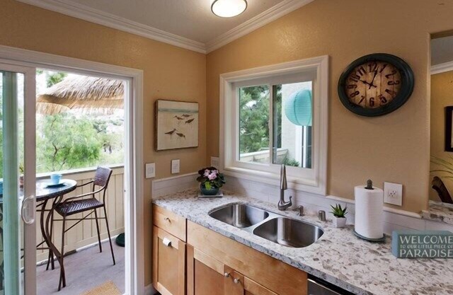 BEAUTIFUL, LUXURY CONDO, GATED, WALKING TRAIL TO BEACH!