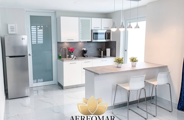 Beautiful modern apartment near to the airport and the beach 1504