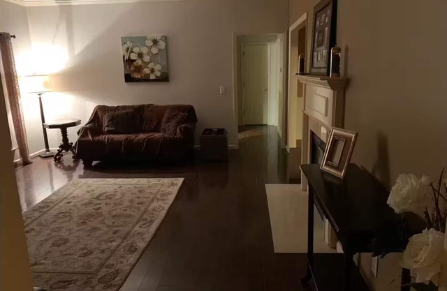 Beautiful New Home for Rent - Park