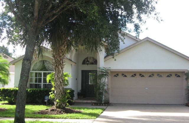 Beautiful Newly Remodeled Private Home; South-facing Pool-spa; close to Disney