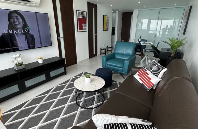 Beautiful Newly Renovated Ocean Front Condo with Breathtaking Views