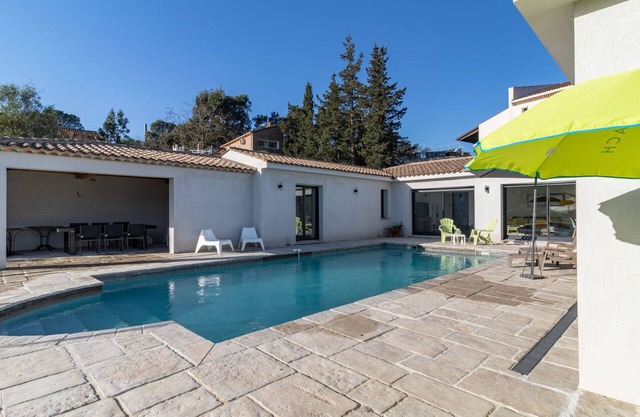 Beautiful private villa for 6 people with WIFI, private pool, TV and terrace