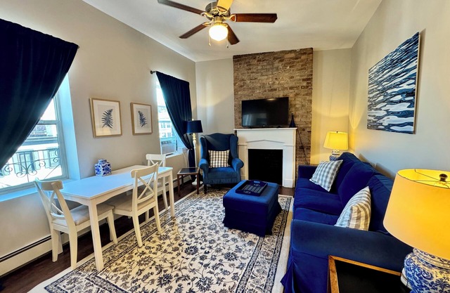 Beautiful Penthouse Apartment in Downtown Troy!