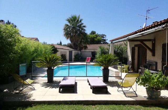 Beautiful pool villa 10 minutes from Nîmes at the gateway to the Camargue and the Alpilles