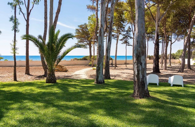 Beautiful private villa with A/C, WIFI, TV, panoramic view and parking, close to Syracuse