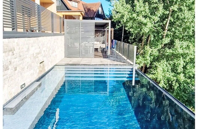 Beautiful private villa for 13 people with private pool, WIFI, TV, patio, panoramic view and par.