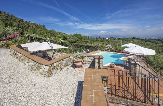Beautiful private villa for 14 guests with WIFI, A/C, private pool, TV, terrace and panoramic view