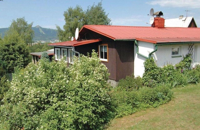 Beautiful private villa for 6 guests with TV, pets allowed and panoramic view