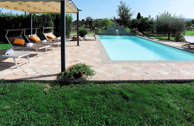 Beautiful private villa for 5 people with A/C, private pool, WIFI, TV, terrace and panoramic view