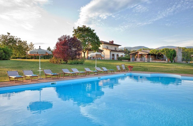 Beautiful private villa with private pool, WIFI, TV, patio, pets allowed and panoramic view