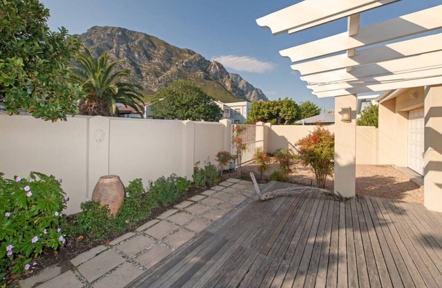 Beautiful relaxing Hermanus home