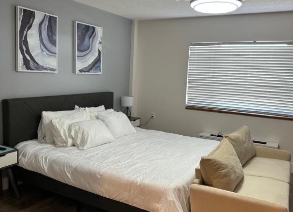 Beautiful renovated Studio Apartment in Gadsden AL