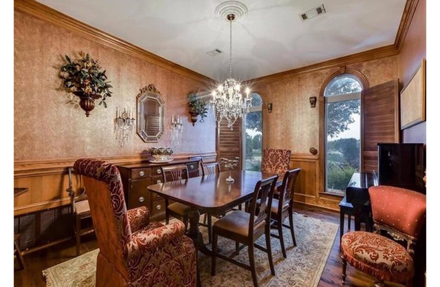 Beautiful river property on 24 acres with spectacular views!