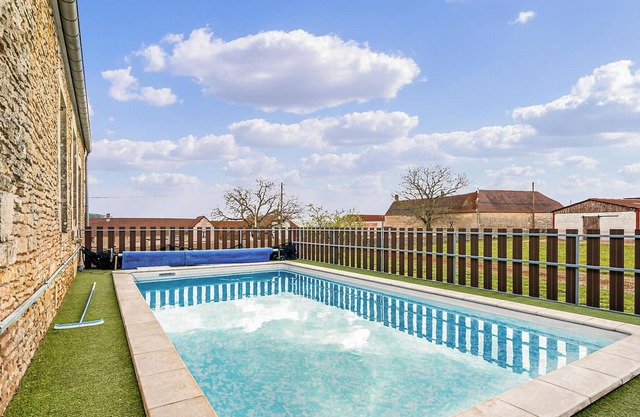 Beautiful stone house with pool in charming wine village!