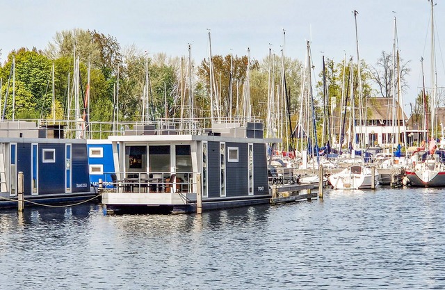 Beautiful ship in Naarden with WiFi