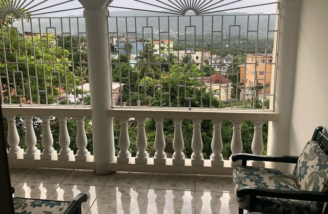 Beautiful six bedroom six bathroom with mountain and ocean view