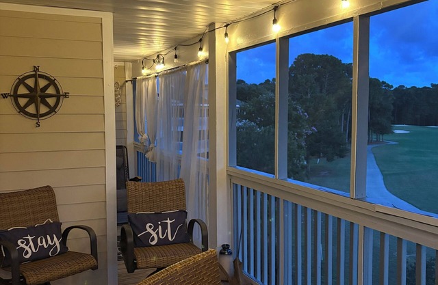 Beautiful Southport, Golf Frontage & Oak Island Beach club .New Quartz counters