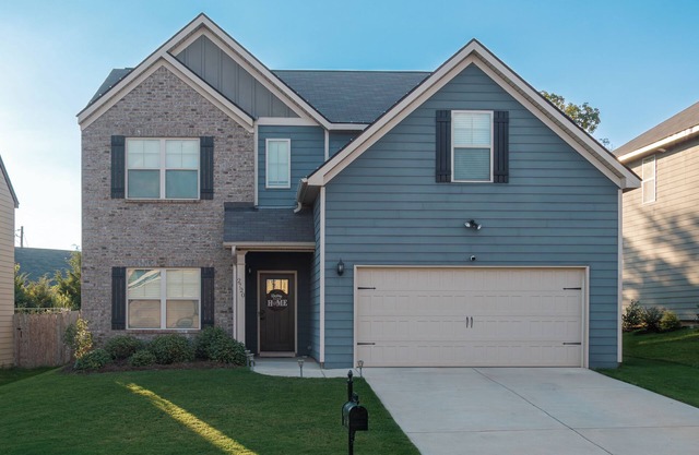 Beautiful spacious house 5 minutes from Tiger Town