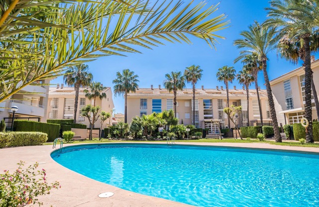 Beautiful Spacious Penthouse Sleeps 6