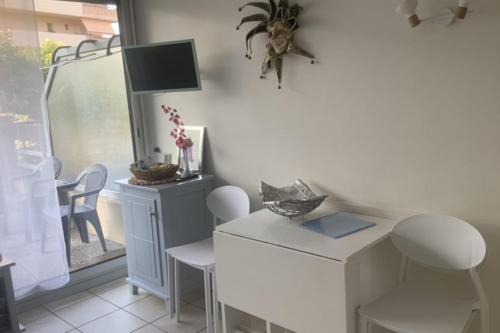 Beautiful studio for 4 close to the beach