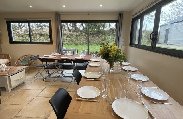 Beautiful stone farmhouse for 20 people with heated swimming pool